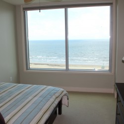 2nd bedroom with beach view